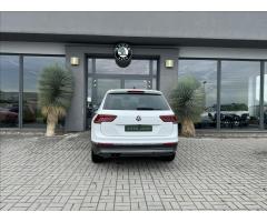 Volkswagen Tiguan 2,0   TDI 140kW 4x4 DSG HIGHLINE WEB - 8