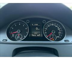 Volkswagen Passat 1,4   TSI 90kW LED ALU NAV 1.MAJITEL - 12