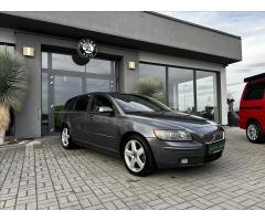 Volvo V50 2,4   D5 132kW AUTOMAT MOMENTUM - 4