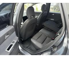 Volvo V50 2,4   D5 132kW AUTOMAT MOMENTUM - 11