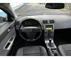 Volvo V50 2,4   D5 132kW AUTOMAT MOMENTUM - 13