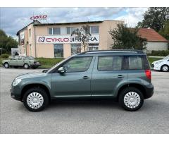 Škoda Yeti 2,0 TDi 81kW,Klima,Servis,Tažn - 21