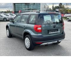 Škoda Yeti 2,0 TDi 81kW,Klima,Servis,Tažn - 23