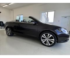 Volkswagen EOS 3,2 i*184kw*DSG*serviska* - 12