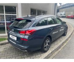 Hyundai i30 1.5i Comfort, ČR, DPH, ser.kn. - 6