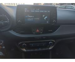 Hyundai i30 1.5i Comfort,ČR,1.m.,serv.kn - 19