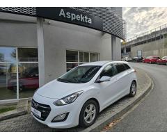 Hyundai i30 1.6i ČR, serv.kn.,1.maj. - 1