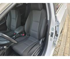 Hyundai i30 1.6i ČR, serv.kn.,1.maj. - 11