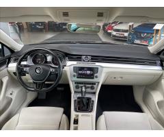 Volkswagen Passat 2,0 TDI 140kW 4x4 DSG 1maj. - 12