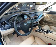 BMW Řada 5 3,0 530d xDrive, DPH, 2x kola - 9