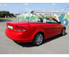 Volvo C70 D5 132kW A/T Summum Xenon - 23