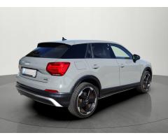 Audi Q3 S tronic DSG Zlevněno o 22 000 Kč