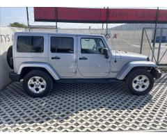 Jeep Wrangler 2,8 CRD Unlimited Sahara Auto - 2