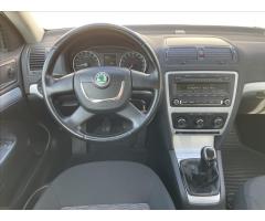 Škoda Octavia 1,6 TDI Ambiente edition Combi - 8