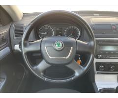 Škoda Octavia 1,6 TDI Ambiente edition Combi - 9