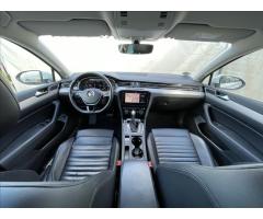 Volkswagen Passat 2,0 TDI 140KW 4X4 DSG R-LINE - 11