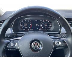 Volkswagen Passat 2,0 TDI 140KW 4X4 DSG R-LINE - 13