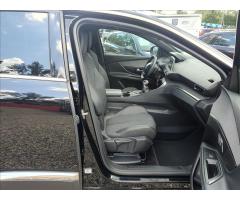 Peugeot 5008 1,5 HDI,GT,Led,7 míst,panorama - 13