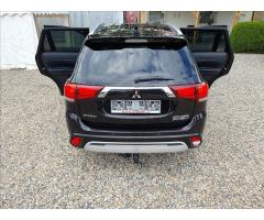 Mitsubishi Outlander 2,4 PHEV,INSTYLE,led,navi,kůže - 40