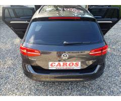 Volkswagen Passat 2,0 TDI,DSG,Led,navi,výhřev - 41