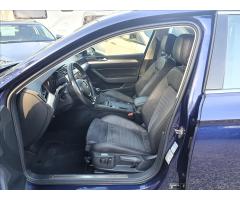 Volkswagen Passat 1,5 TSI,110kW,Highline,navi, - 9