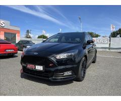 Ford Focus 2,0 Turbo ST 250PS,Kůže,Xen,Nav,Kamera,Keyfree - 13