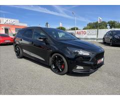 Ford Focus 2,0 Turbo ST 250PS,  Zamluveno !! - 15