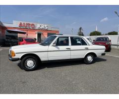 Mercedes-Benz 200 2,0 D,  Zachovalý, orig. jen 189oooKm!  123 - 10