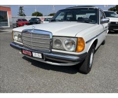 Mercedes-Benz 200 2,0 D,  Zachovalý, orig. jen 189oooKm!  123 - 14