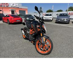 KTM 125 Duke 0,1 Duke 125,Velmi pěkný, koup v CZ, v Záruce - 12