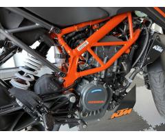 KTM 125 Duke 0,1 Duke 125,Velmi pěkný, koup v CZ, v Záruce - 19