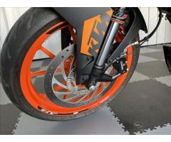 KTM 125 Duke 0,1 Duke 125,Velmi pěkný, koup v CZ, v Záruce - 21