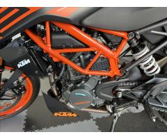 KTM 125 Duke 0,1 Duke 125,Velmi pěkný, koup v CZ, v Záruce - 22