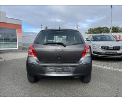 Toyota Yaris 1,3 VVT-i  73KW, Climatr,KeyFree,jen 62000KM!! - 6