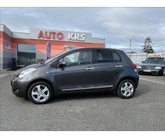 Toyota Yaris 1,3 VVT-i  73KW, Climatr,KeyFree,jen 62000KM!! - 8