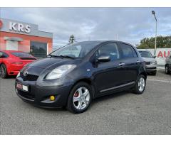 Toyota Yaris 1,3 VVT-i  73KW, Climatr,KeyFree,jen 62000KM!! - 9