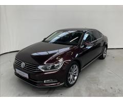 Volkswagen Passat 2,0 TDI Highline  4Motion 6DSG - 1