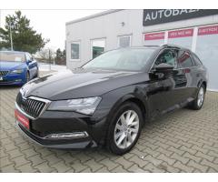 VW Passat 2,0Tdi DSG 140kW Elegance Variant 1 MAJ ČR