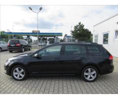 Volkswagen Golf Variant R-Line mHEV DSG Zlevněno o 16 000 Kč