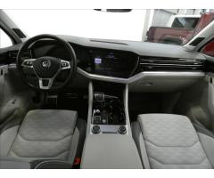 ŠKODA SUPERB COMBI 2.0TDI 140 LAURIN&K 4X4 DSG 7ST