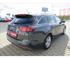 Kia Ceed 1,6 CRDi Exclusive Combi - 6