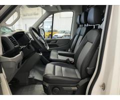 Volkswagen Crafter 2,0 30 TDI 103kW 8Auto  L2 H3 - 11