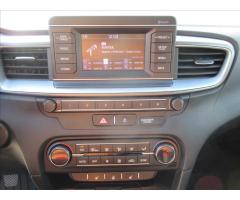 Kia Ceed 1,6 CRDi Exclusive Combi - 16