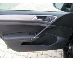 Volkswagen Golf 2,0 TDI Comfortline nové brzdy - 18