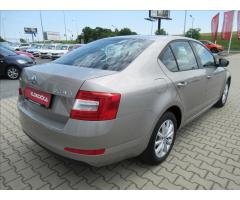 Škoda Octavia 1,6 TDI AmbitionPlus - 6