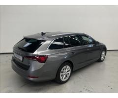 ŠKODA SUPERB COMBI 2.0TDI 140 LAURIN&K 4X4 DSG 7ST