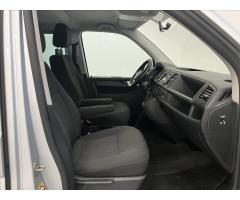 Volkswagen Caravelle 2,0 TDI 7DSG  8.míst - 15