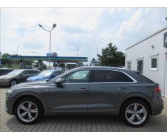 Audi Q3 S tronic DSG Zlevněno o 22 000 Kč