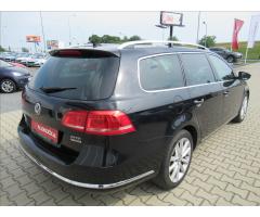 Volkswagen Passat 2,0 TDI Highline 6DSG - 6