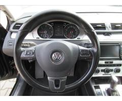 Volkswagen Passat 2,0 TDI Highline 6DSG - 15